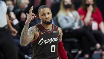 开云体育入口-季前赛3连败令利拉德失望 开拓者核心仍可能离开？