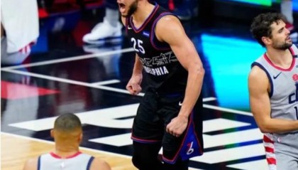 开云体育中国-谁说我不会得分？西蒙斯统治攻防助76人轻取奇才