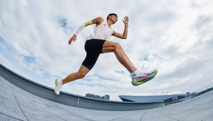 开云体育在线-中国马拉松跨入&amp;quot;205时代&amp;quot;背后，一款跑鞋的二十年押注