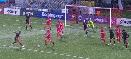 1617139460002012786.gif 7056.gif